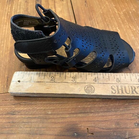 Girls High Top Sandal Black Greek Grecian Style Toddler Size 5 - Picture 10 of 15